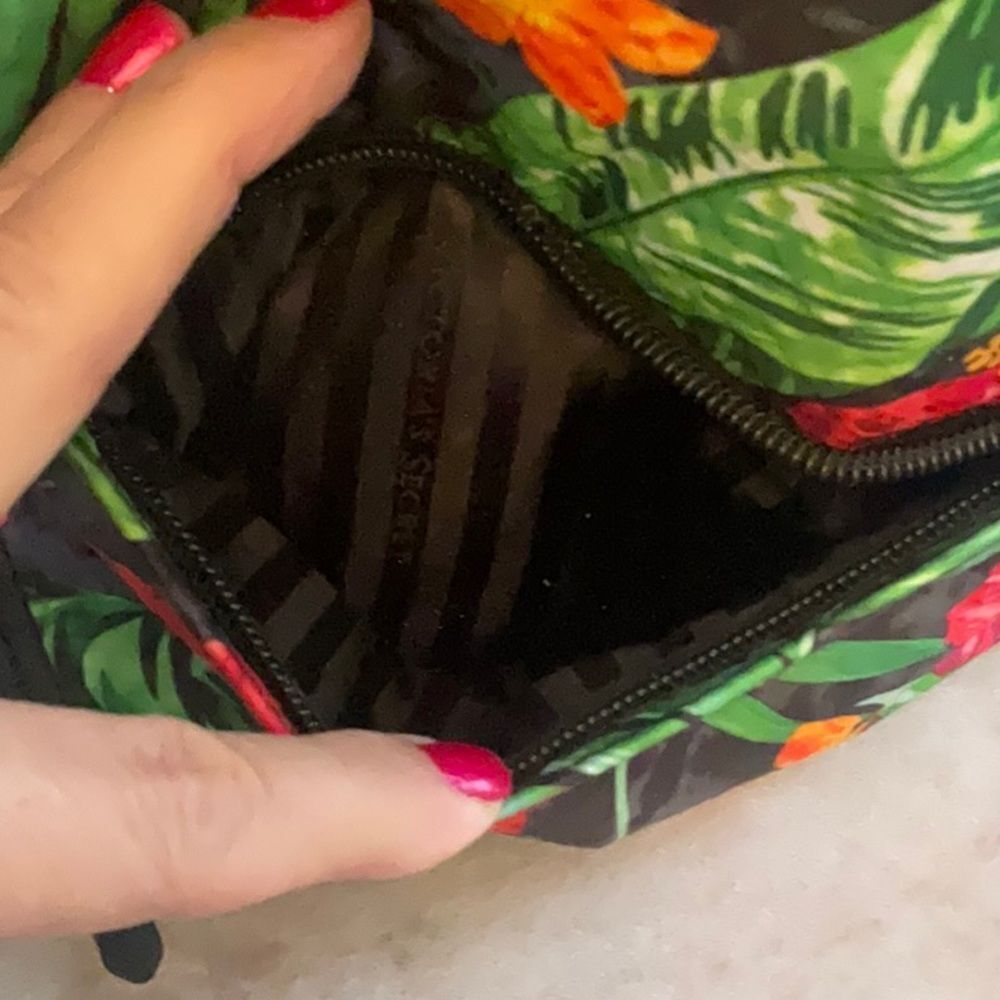 *Love* Victoria Secret Tropical Floral Mini Backpack Chic Striped Lining EUC - Picture 8 of 10